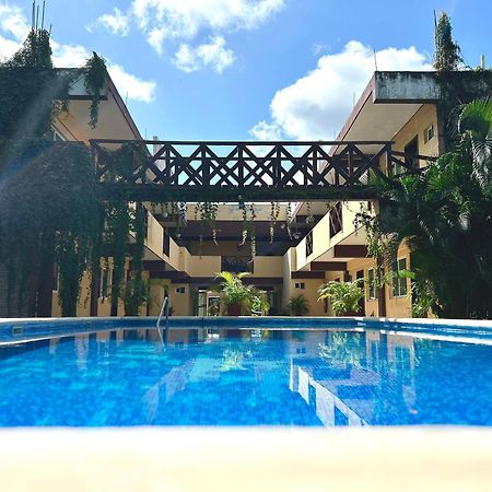 Framfor Inn Chetumal Exteriér fotografie