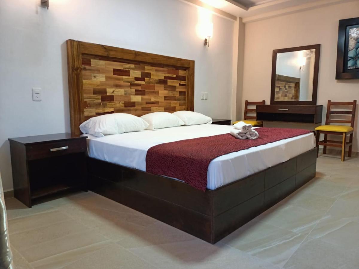 Framfor Inn Chetumal Exteriér fotografie